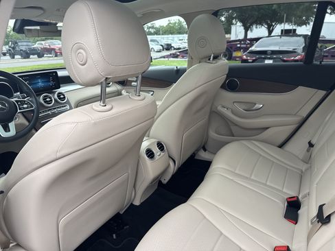 Used 2022 Mercedes-Benz GLC 300 image 28