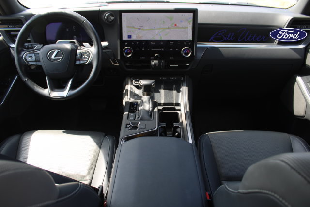 Used 2024 Lexus GX 550 w/ Accessory Package (Z1) AWD/4WD image 17