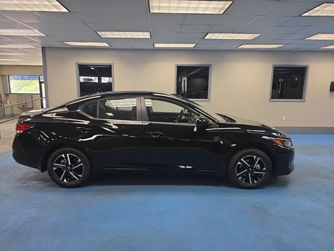 Used 2025 Nissan Sentra SV w/ All-Weather Package FWD image 2