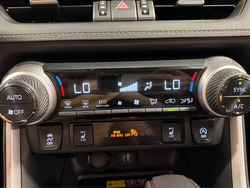 Used 2024 Toyota RAV4 XLE Premium w/ Weather Package AWD/4WD image 31