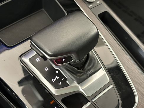 Used 2022 Audi Q5 2.0T Premium AWD/4WD image 29