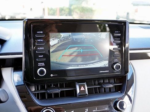 Used 2022 Toyota Corolla Cross L image 27