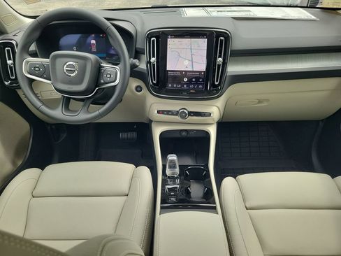 New 2026 Volvo XC40 B5 Plus w/ Protection Package Premier AWD/4WD image 5