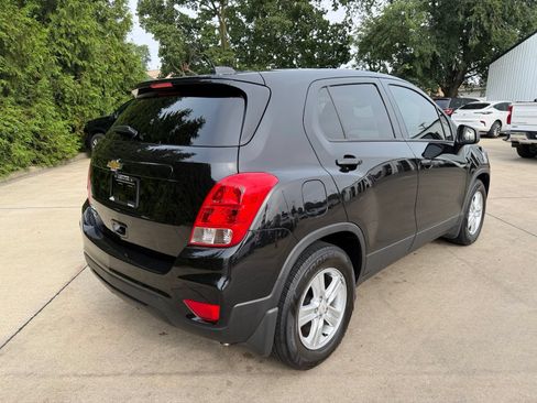 Used 2020 Chevrolet Trax LS w/ Tint and Cruise Package FWD image 29