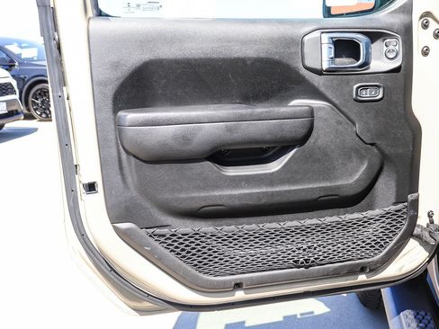 Used 2022 Jeep Gladiator Sport AWD/4WD image 25