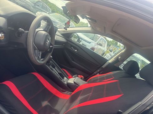 Used 2024 Honda Accord EX image 16
