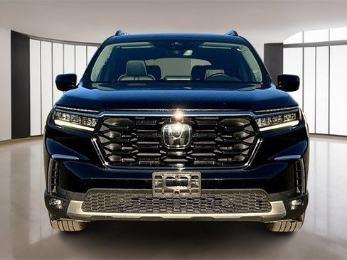 Certified 2023 Honda Pilot Elite image 2