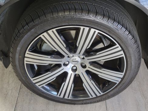 Used 2021 Volvo XC90 T8 Inscription image 10