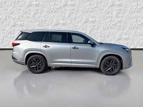 New 2026 Lexus TX 350 AWD image 2