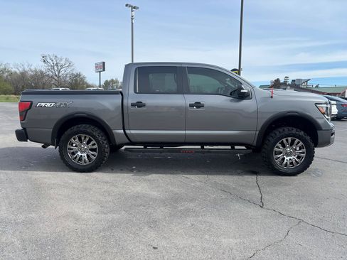 Used 2021 Nissan Titan PRO-4X w/ Pro-4x Convenience Package AWD/4WD image 8