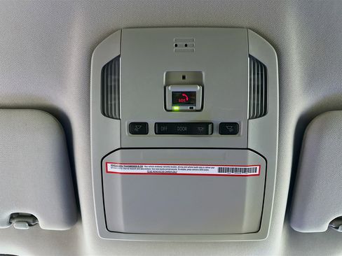 Used 2023 Toyota Highlander LE image 18