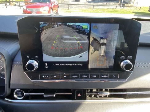 Used 2024 Mitsubishi Outlander SE image 18