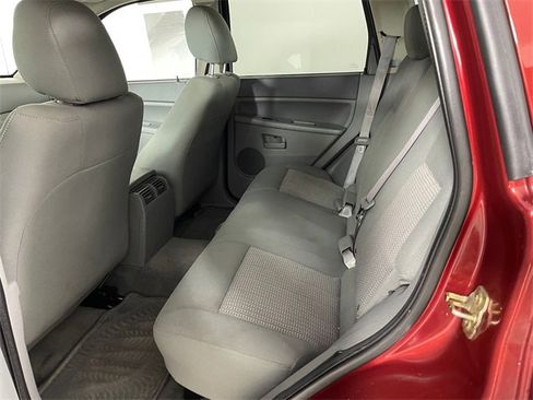 Used 2007 Jeep Grand Cherokee Laredo w/ Cargo Convenience Group image 16