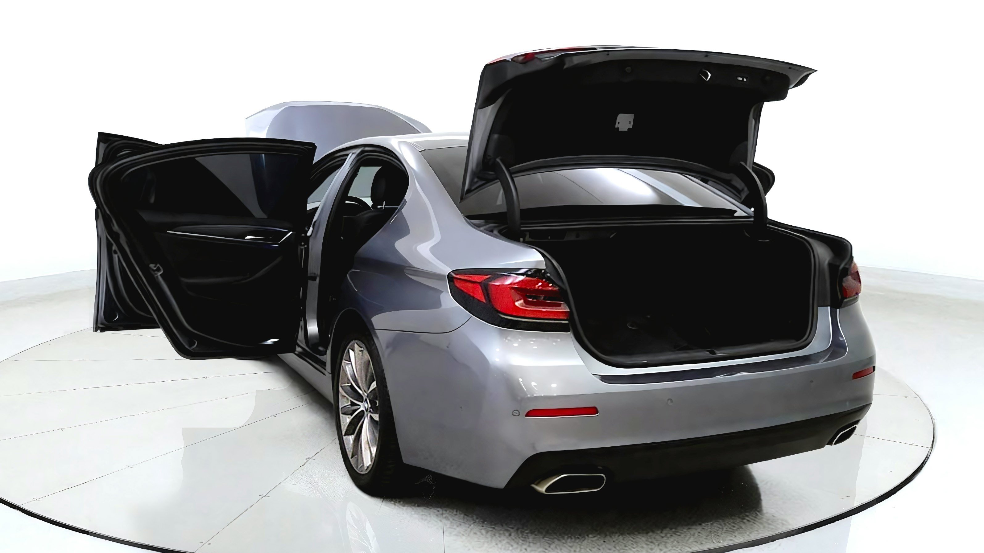 Used 2021 BMW 530e xDrive AWD/4WD image 13