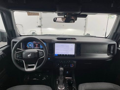 New 2025 Ford Bronco 4-Door AWD/4WD image 3