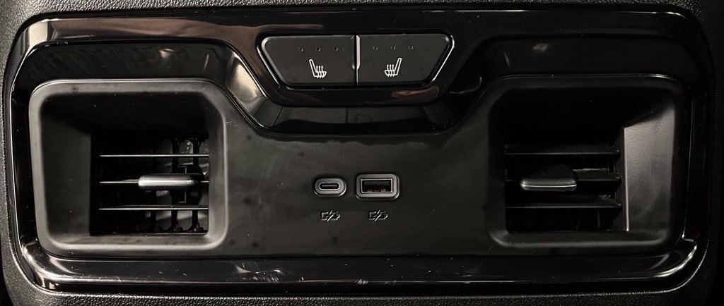 Used 2024 GMC Sierra 2500 AT4 w/ AT4 Preferred Package AWD/4WD image 46