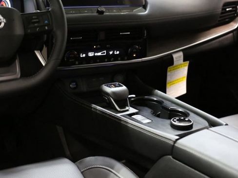 New 2026 Nissan Rogue Platinum w/ Platinum Premium Package image 16