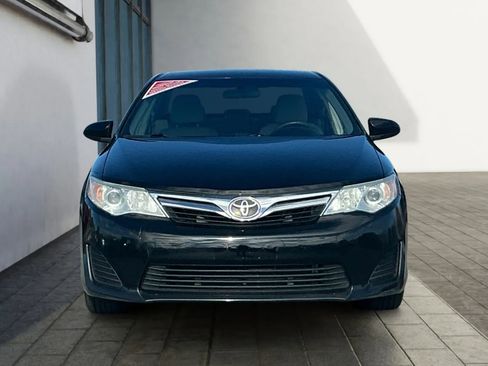 Used 2014 Toyota Camry LE image 8