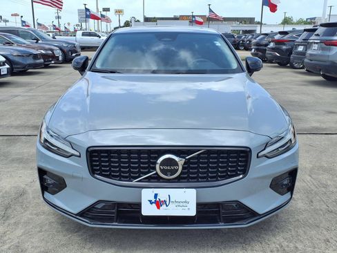 Used 2024 Volvo S60 B5 Plus w/ Climate Package AWD/4WD image 2