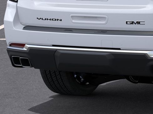 New 2026 GMC Yukon Denali w/ Denali Reserve Package AWD/4WD image 14