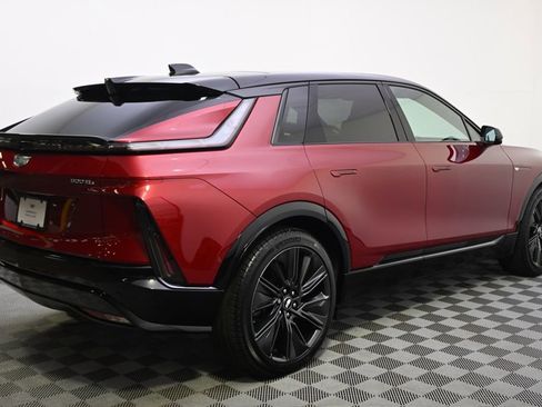 New 2025 Cadillac Lyriq Sport w/ LPO, Floor Liner Package AWD/4WD image 7