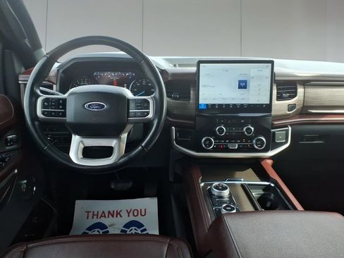 Used 2024 Ford Expedition Limited image 30