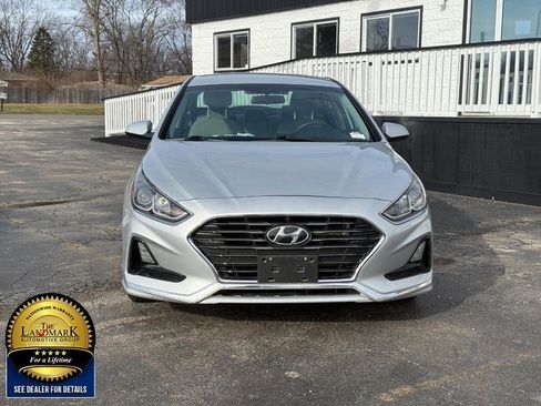 Used 2019 Hyundai Sonata SE image 2