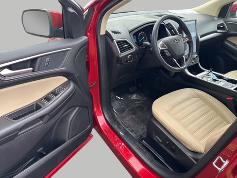 Used 2024 Ford Edge SEL w/ Convenience Package image 29