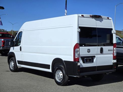 Used 2023 RAM ProMaster 2500 image 6