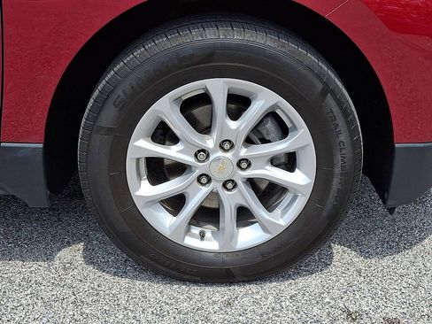 Used 2019 Chevrolet Equinox LT w/ Sun & Navigation Package AWD/4WD image 11