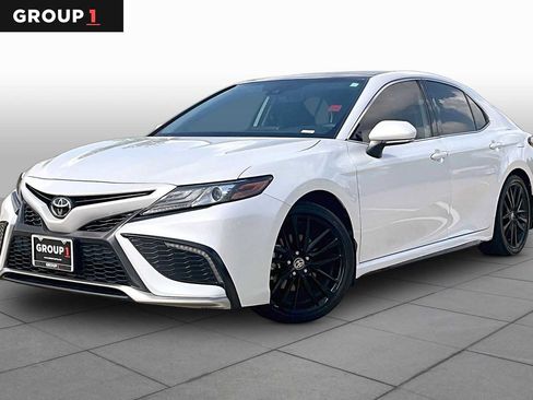 Used 2023 Toyota Camry XSE FWD image 1