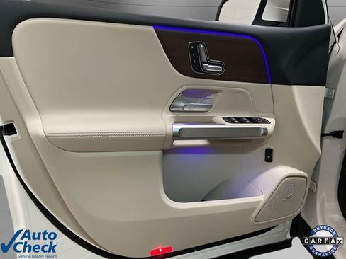 Used 2023 Mercedes-Benz EQB 300 4MATIC w/ Pinnacle Package image 27