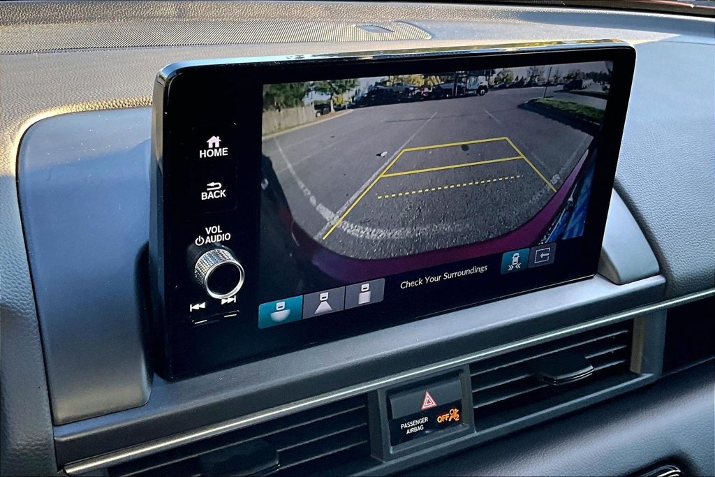 Used 2025 Honda Pilot EX-L image 13