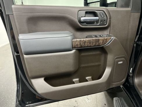 Certified 2021 GMC Sierra 2500 Denali w/ Denali Ultimate Package AWD/4WD image 23
