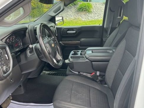 Used 2021 Chevrolet Silverado 1500 LT AWD/4WD image 36