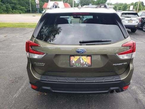 Certified 2023 Subaru Forester Limited AWD/4WD image 4