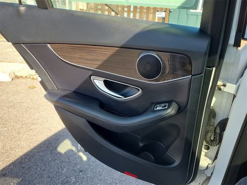 Used 2018 Mercedes-Benz C 300 4MATIC Sedan image 29