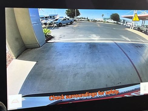 Used 2024 Toyota RAV4 XLE FWD image 21