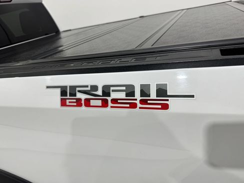 Used 2022 Chevrolet Silverado 1500 LT Trail Boss w/ Bed Protection Package AWD/4WD image 30