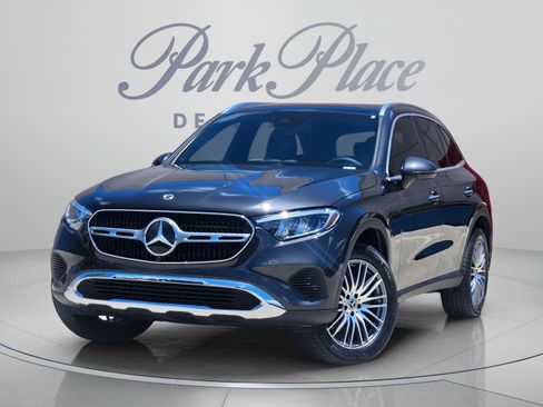 Certified 2026 Mercedes-Benz GLC 300 image 1