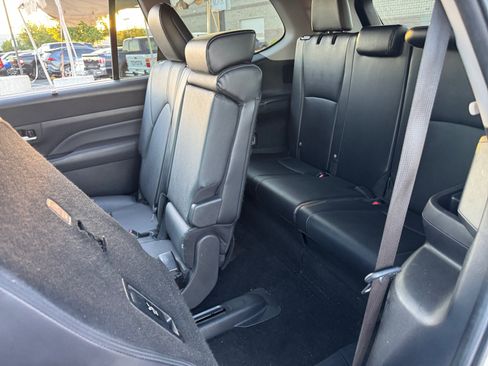 Used 2024 Toyota Grand Highlander AWD Hybrid image 27