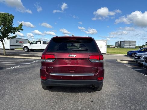 Used 2021 Jeep Grand Cherokee Limited AWD/4WD image 9
