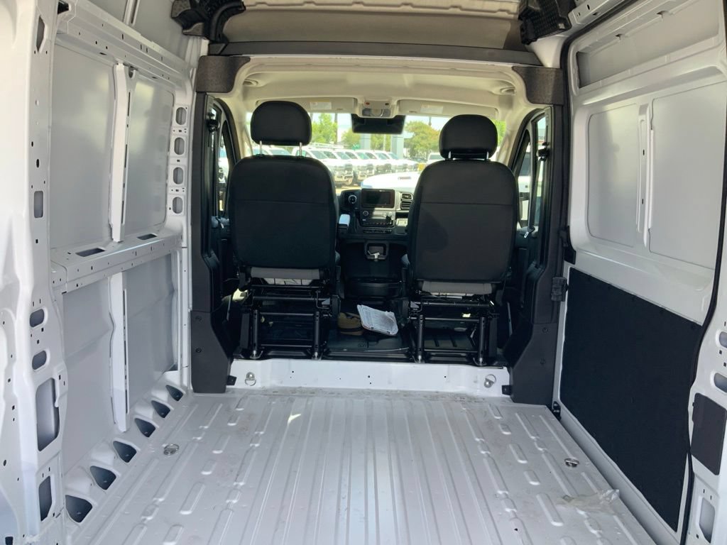 New 2026 RAM ProMaster 2500 w/ Convenience Group FWD image 9
