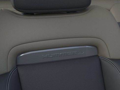 New 2026 GMC Hummer EV SUV w/ LPO, Dark Essentials Package AWD/4WD image 21