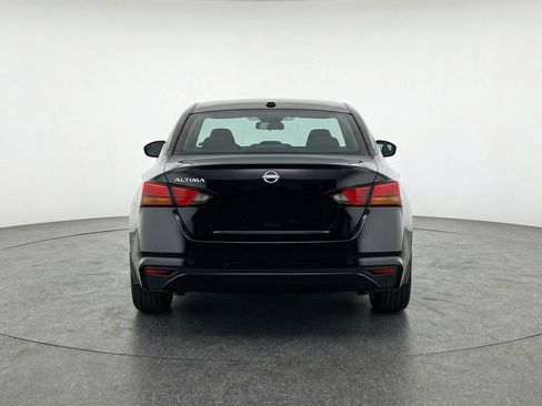 Used 2025 Nissan Altima 2.5 SV FWD image 7