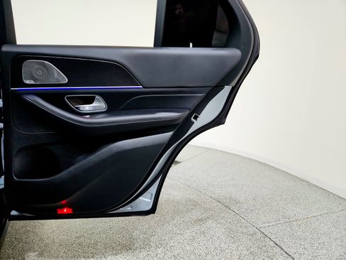 Used 2023 Mercedes-Benz GLE 350 4MATIC w/ Premium Package image 22