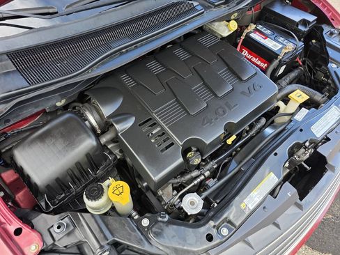 Used 2010 Chrysler Town & Country Touring Plus w/ Safetytec Group FWD image 35
