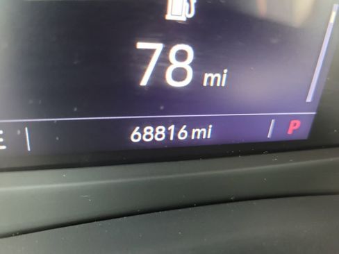 Used 2022 Cadillac XT4 Luxury image 30