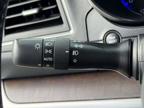 Used 2017 Subaru Outback 2.5i Limited image 20