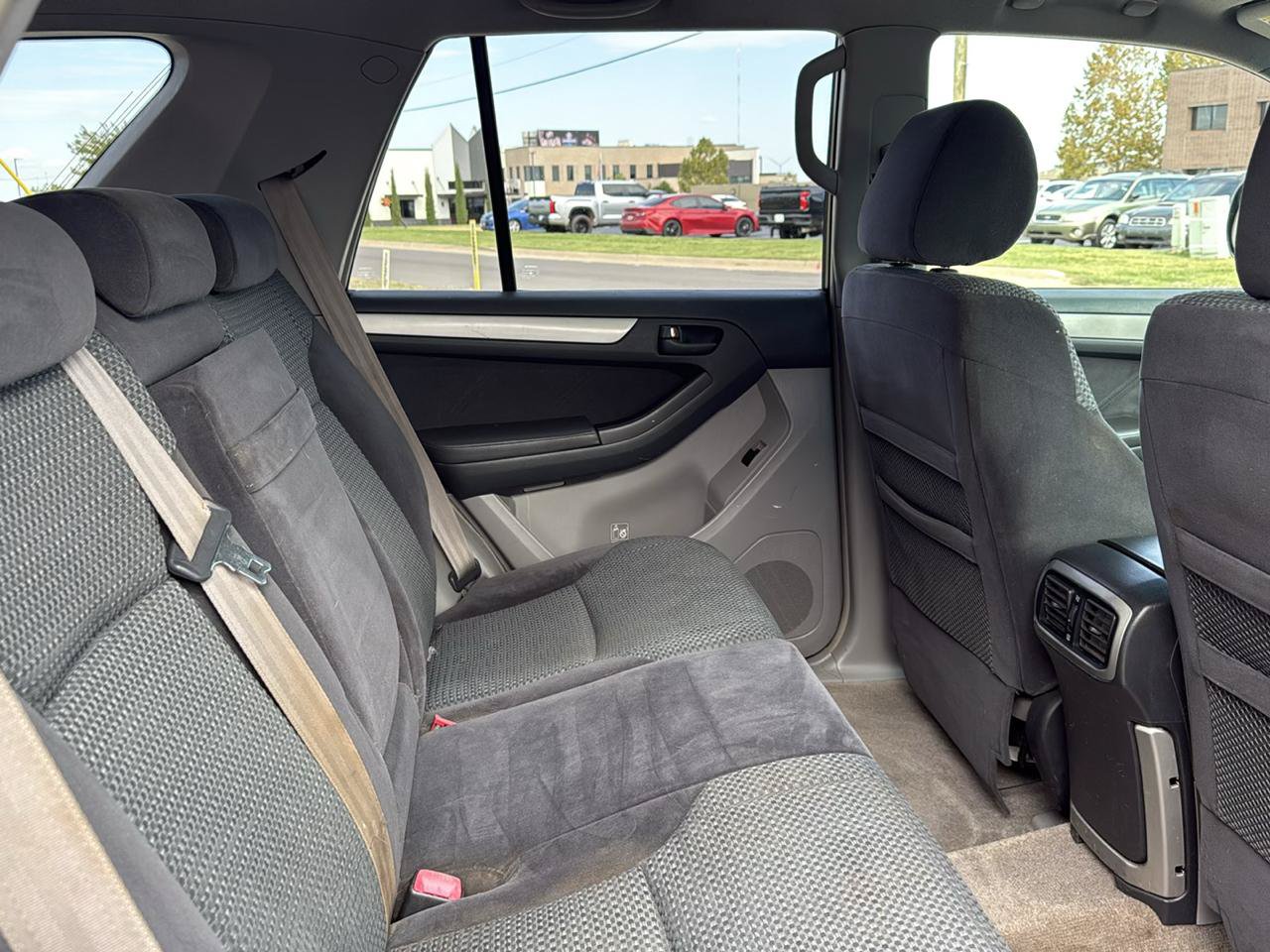 Used 2005 Toyota 4Runner SR5 AWD/4WD image 43